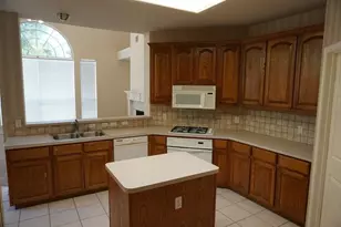 3029 Golden Gate Dr, Plano, TX 75025 - Photo 4