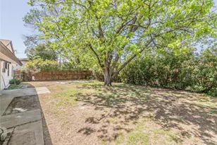 3723 Stafford St, Irving, TX 75062 - Photo 38