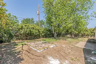 3723 Stafford St, Irving, TX 75062 - Photo 40