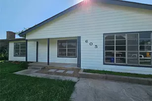 605 White St, Whitesboro, TX 76273 - Photo 1