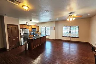 2410 S 2nd Street S, Waco, TX 76706 - Photo 8