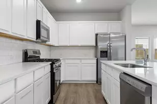 6648 Coyote Vly Trl, Crowley, TX 76036 - Photo 8