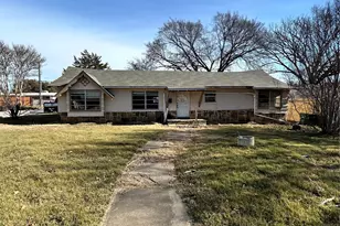 5501 Westcreek Dr, Fort Worth, TX 76133 - Photo 1