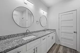 208 D St, Whitesboro, TX 76273 - Photo 12