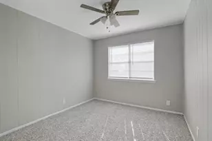 208 D St, Whitesboro, TX 76273 - Photo 6