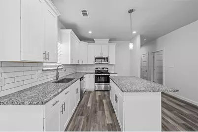 208 D Street, Whitesboro, TX 76273 - Photo 4