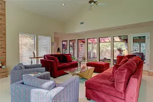 9419 Viewside Dr, Dallas, TX 75231 - Photo 6