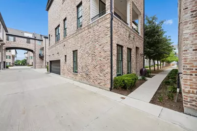 14971 Oak Street, Addison, TX 75001 - Photo 2
