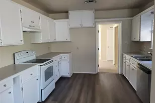 1404 E Tennie St, Gainesville, TX 76240 - Photo 6