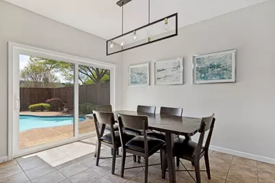 2028 Robin Hill Lane, Carrollton, TX 75007 - Photo 8