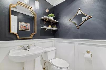 2028 Robin Hill Lane, Carrollton, TX 75007 - Photo 18