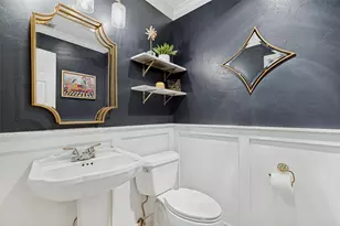 2028 Robin Hill Ln, Carrollton, TX 75007 - Photo 18