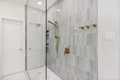 2028 Robin Hill Lane, Carrollton, TX 75007 - Photo 16