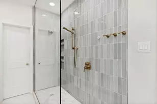 2028 Robin Hill Ln, Carrollton, TX 75007 - Photo 16