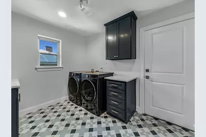 7049 Gateridge Drive, Dallas, TX 75254 - Photo 24