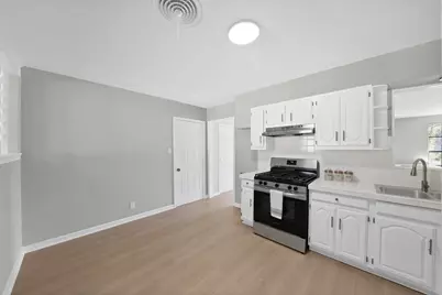 1617 Grantland Circle, Fort Worth, TX 76112 - Photo 18