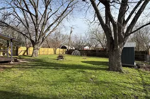 1104 Sierra Dr, Denton, TX 76209 - Photo 2