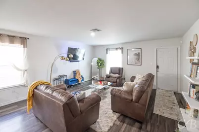 7910 Vineyard Drive, Abilene, TX 79606 - Photo 6