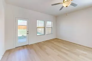 522 Blanton St, McKinney, TX 75069 - Photo 4