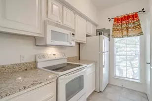 4438 Harlanwood Dr, Fort Worth, TX 76109 - Photo 14