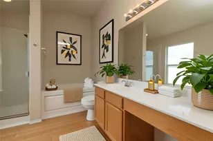 7515 Cresswell Dr, Arlington, TX 76001 - Photo 20