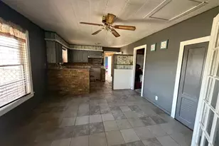 503 N Main St, Rising Star, TX 76471 - Photo 18