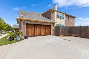 4206 Dandelion Ln, Midlothian, TX 76065 - Photo 2