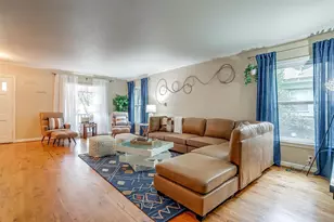 1505 N Riverside Dr, Fort Worth, TX 76111 - Photo 8