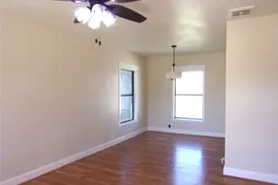 1902 W Dry St, San Saba, TX 76877 - Photo 4