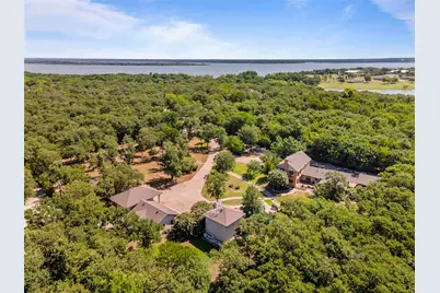 2243 Wood Hollow Road, Denton, TX 76208 - Photo 2