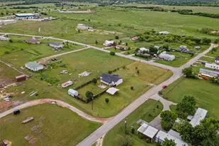 430 Indian Hills Rd, Bowie, TX 76230 - Photo 28