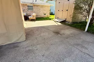 206 Matt Pl, Grand Prairie, TX 75051 - Photo 14