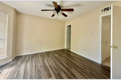 210 W Houston Street, Leonard, TX 75452 - Photo 6