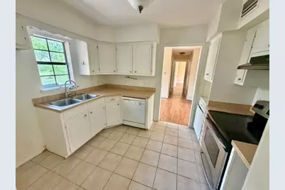 210 W Houston Street, Leonard, TX 75452 - Photo 4