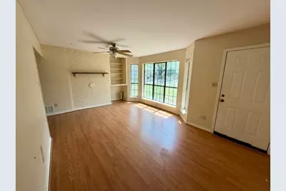 210 W Houston Street, Leonard, TX 75452 - Photo 2