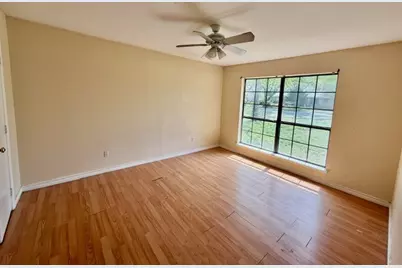 210 W Houston Street, Leonard, TX 75452 - Photo 8