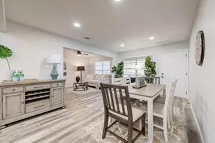 811 Denton Dr, Euless, TX 76039 - Photo 6