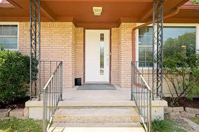 433 Fulton Street, Denton, TX 76201 - Photo 2