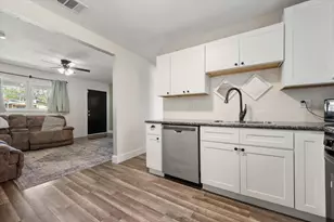 4036 Wiman Dr, Fort Worth, TX 76119 - Photo 4