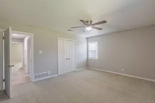 311 Hedgerow Ln, Lewisville, TX 75057 - Photo 8