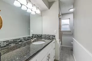 311 Hedgerow Ln, Lewisville, TX 75057 - Photo 10