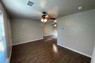 712 SW Sunnybrook Dr, Burleson, TX 76028 - Photo 8