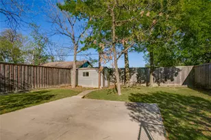614 Marshalldell Ave, Dallas, TX 75211 - Photo 22