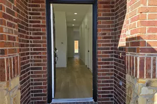 10013 Daly Dr, Fort Worth, TX 76053 - Photo 2