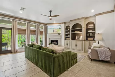 1833 Southpark Drive, Arlington, TX 76013 - Photo 8