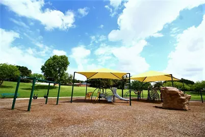 2137 Rose Hill Road, Carrollton, TX 75007 - Photo 32