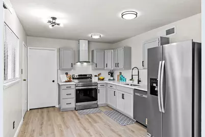 2137 Rose Hill Road, Carrollton, TX 75007 - Photo 10