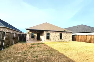 490 Oak Crk Dr, Lavon, TX 75166 - Photo 16