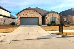 490 Oak Crk Dr, Lavon, TX 75166 - Photo 2