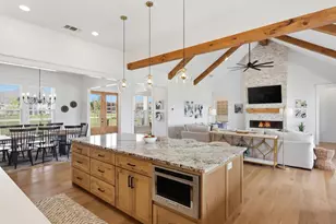 330 Charlie Joseph Dr, Van Alstyne, TX 75495 - Photo 16